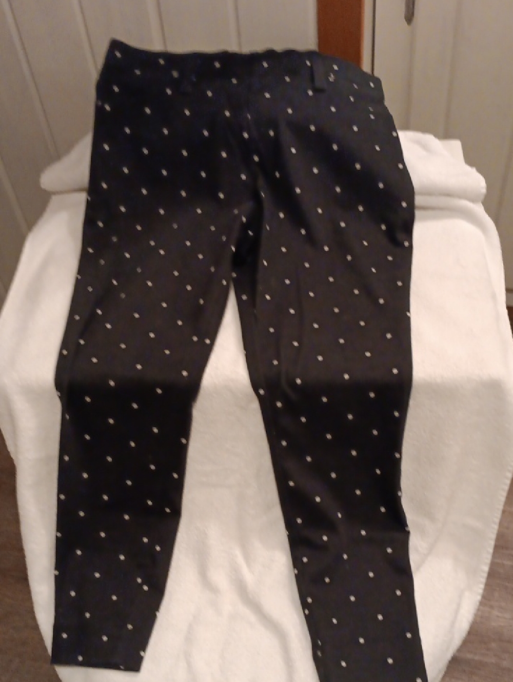 Time and Tru Black Jeggings with White Polka Dots M8-10